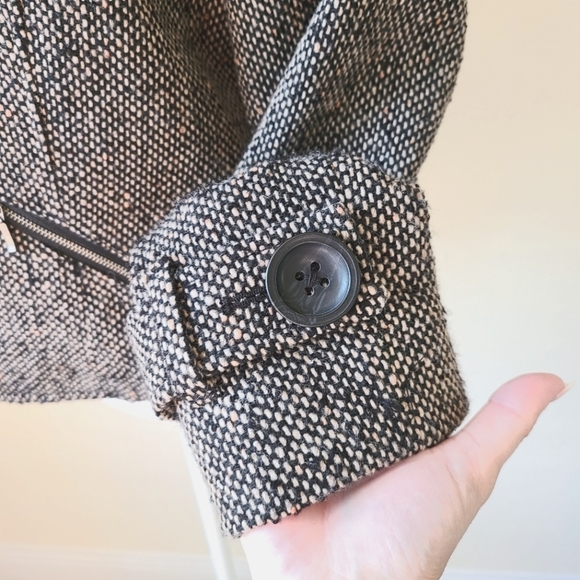 CAbi Tweed Moto Jacket Size 8 Wool Blend #638 Lined Zipper Pockets One Button - Picture 8 of 16